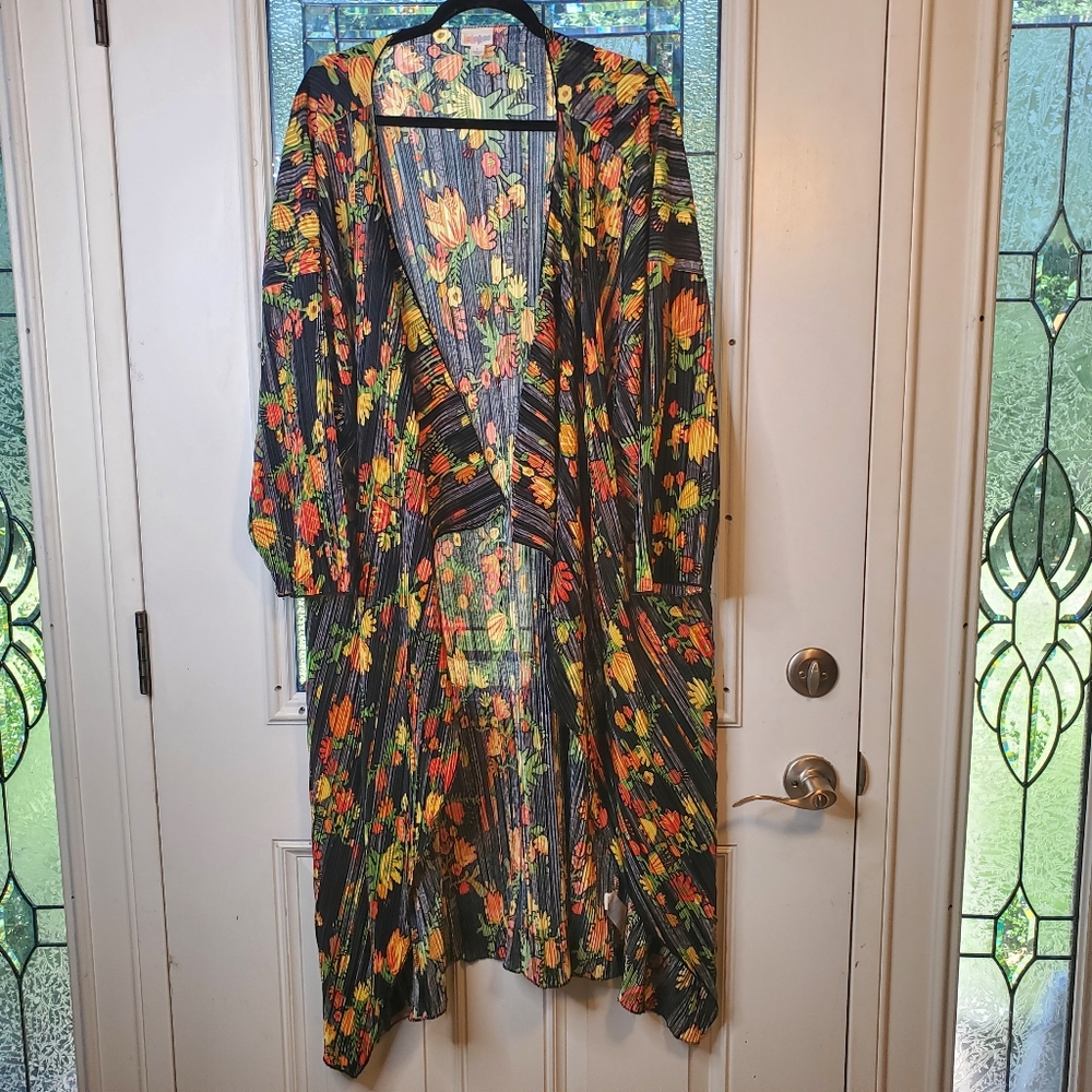 LLR Shiny Floral Shirley